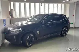 又一个特斯拉？宝马车主称刹车失灵致车辆撞墙，官方称“地滑难刹车”图片