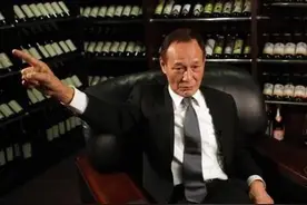 李小龙之子李国豪：因说错话被陈惠敏扇耳光，28岁时片场意外身亡图片