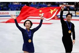中国花样滑冰冠军男选手亲错部位！女伴机智解释化解尴尬，太巧妙图片