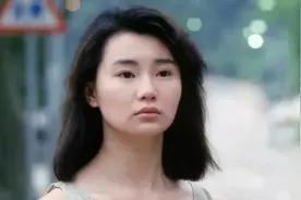 袁咏仪一举成名，张柏芝拿下影后，原来都是因为这个男人图片