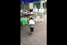 超可爱！遵义小朋友跳舞致谢医护人员图片