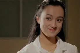 20位“妈妈专业户”年轻照：钟晓芹妈身材傲人，杨昆竟曾这般美图片