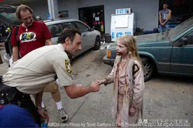 重口味场景是用食物制作出来的，扒一扒《行尸走肉》幕后制作故事图片