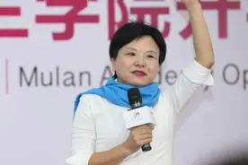 浙江女首富：靠卖花起家，27年挣150亿，却1年“败光”，为啥？图片