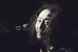 歌手赵已然去世享年58岁，生前烟酒不离患上肺病，靠亲友接济多年图片