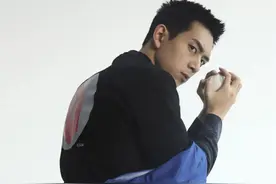 组图：演员李现绅士运动风杂志大片图片
