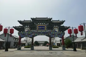 乔家大院5A摘牌余波再起：乔家堡村主任被“抓”近一年后，所签拆迁补偿协议“作废”，八成村民面临退房退钱图片