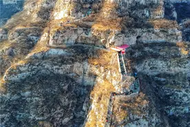 河北石家庄这个神奇名山，580米悬崖峭壁之上，居然有个古战场图片