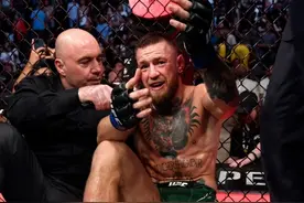 梅威瑟真坏！P图嘲讽嘴炮的伤腿，嘴炮不服钻石：原本第2回合爆发图片