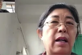 阿姨充错2次话费，向对方索要，对方拒绝返还并回复了2句话图片