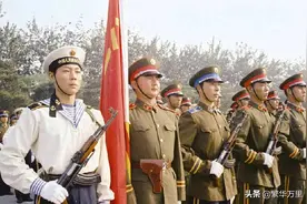 中国军队的军号，已经撤销30多年，为何会再次装备部队？图片