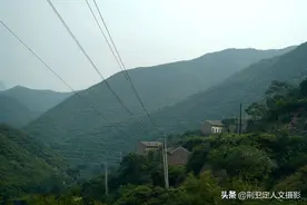 吕梁山中发现小村落，6旬大妈1人留守，看看生活是啥样图片