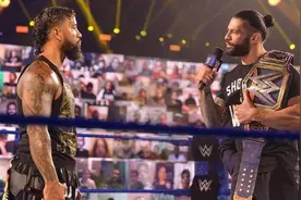 贝莉解释痛袭莎夏的原因，罗曼搭档乌索上演双打，罗曼再遭嘘图片