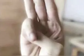 高难度手势，你要是全能做出来，你一定是超人图片