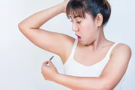 建议每天拍打手臂，坚持一段时间后，你的身体会收获这4点好处图片