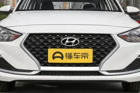 北京现代悦动图片