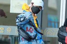 漂亮姐姐和帅气小哥哥机场穿搭，简约时尚图片