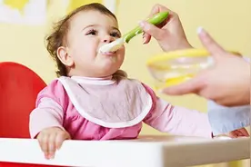 孩子早餐是先喝奶还是先吃饭？这个顺序不能乱，家长别搞错了图片