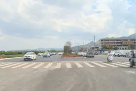 不堵了！罗平思源实验学校门口这段路通了…图片