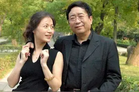 为照顾病重余秋雨，一月只留40元的李红，被抛弃后，后来如何了图片