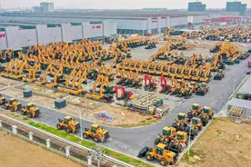 强者恒强趋势下，工程机械三巨头细分布局重叠明显，智能数字化竞争进入新阶段图片