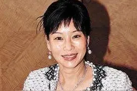 从给原配"擦身"变赌王三太,"护工"陈婉珍的上位之路,可没那么简单图片