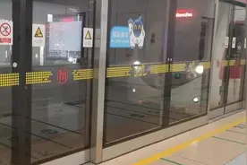 ​浙江杭州4条地铁同时开通 十城区实现地铁全覆盖图片
