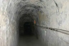 百年瞬间丨地道战图片