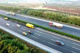 11月5日起 河南全省高速公路0至6时禁危险货运车辆通行图片