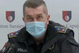 波黑萨拉热窝州严化疫情防控 重罚室外场所不戴口罩者图片