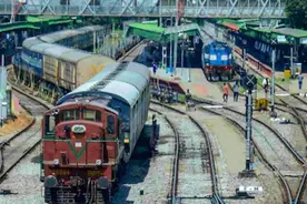 黑龙江黑河受水害影响 黑河开往北安、孙吴等部分铁路车次停运图片