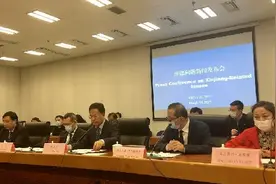 数据会说话 新疆民众：“请问郑国恩，新疆的维吾尔族等少数民族人口增长停滞了吗？”图片