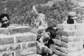 百年瞬间丨爱我中华，修我长城图片