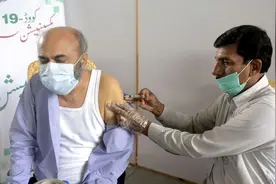 巴基斯坦允许80岁及以上的公民在家中接种疫苗图片