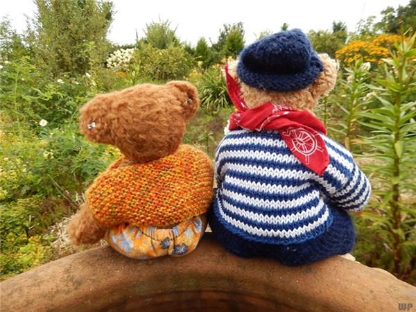 励志的经典句子：习惯是一种顽强而巨大的力量，它可以主宰人生