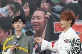陈奕天会哪些才艺大揭秘 陈奕天在粉丝嘉年华上表演了什么图片