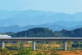 注意！12月30日起海南部分进出岛普速旅客列车经停站点调整图片