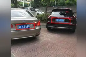 LL8888！同牌宝马保时捷停到一起视频封面