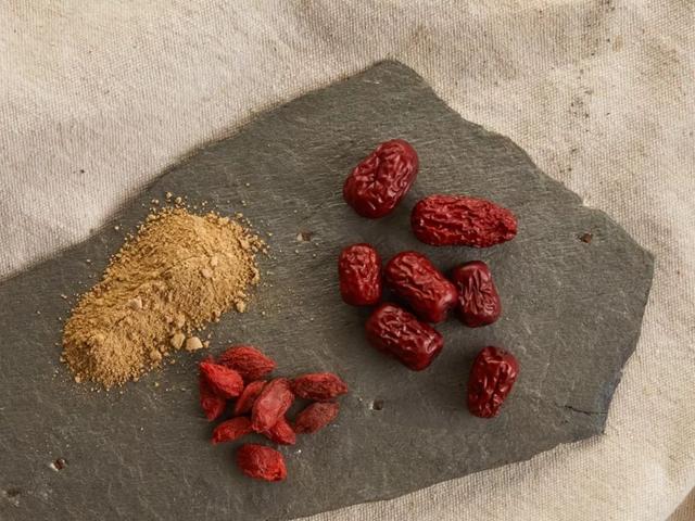 涓€鏉＄簿閫夛綔鑿岃弴鍗佷簩鐝嶏紝鏃ユ湰璧勭敓鍫傜孩缃愭姢鎵嬮湝