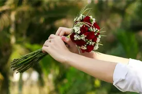 女人“动情”后会有的四个共性，中了，会很难离开你图片