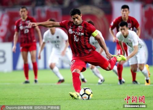 足协官方：上港主帅佩雷拉被禁赛三场