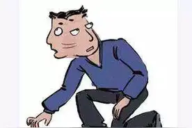 “拾物不是贼？！”容岑一级公路上，5辆电动车从大货车掉落，村民捡到不还……图片
