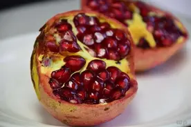 女性夏季多吃4种水果，清热解暑又养颜，娇嫩皮肤也可以吃出来图片