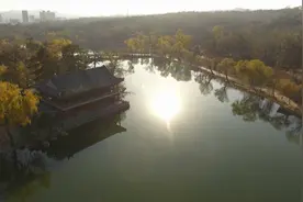 避暑山庄：秋意浓 美如画