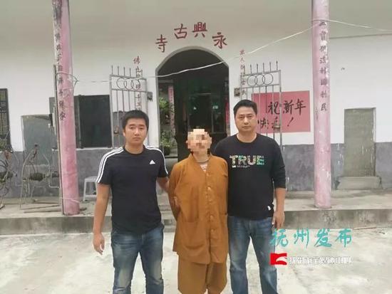 男子杀准岳母后潜逃寺庙做和尚20年 民警跨省抓获
