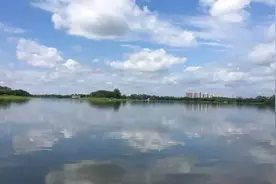 简阳三岔湖，手竿起鲫鱼；仁寿黑龙滩，“老窝子”起鲤鱼图片
