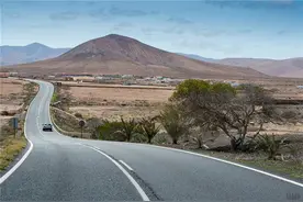 早安心语：走在人生道路上，要担负起你的责任图片