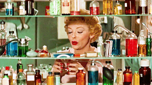 衣服弄了指甲油怎么办