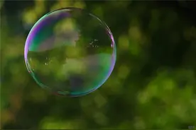 对身边的人好点，因为下辈子不一定能够遇见！图片