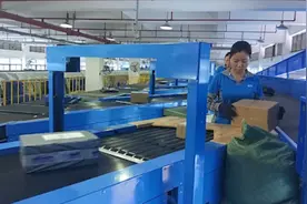 探秘中通东莞转运中心，看快递企业如何备战双“十一”视频封面